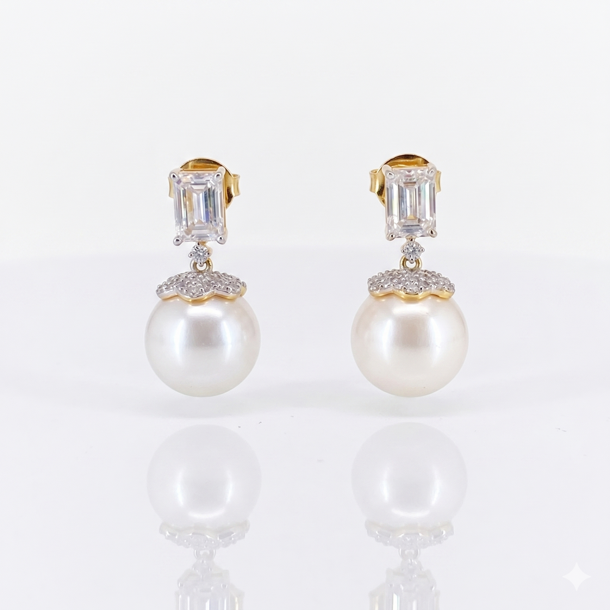 Perluna Earrings