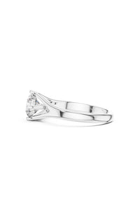 Calista Classic Solitaire Ring