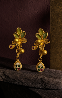 Antique Leaf Pendant Set
