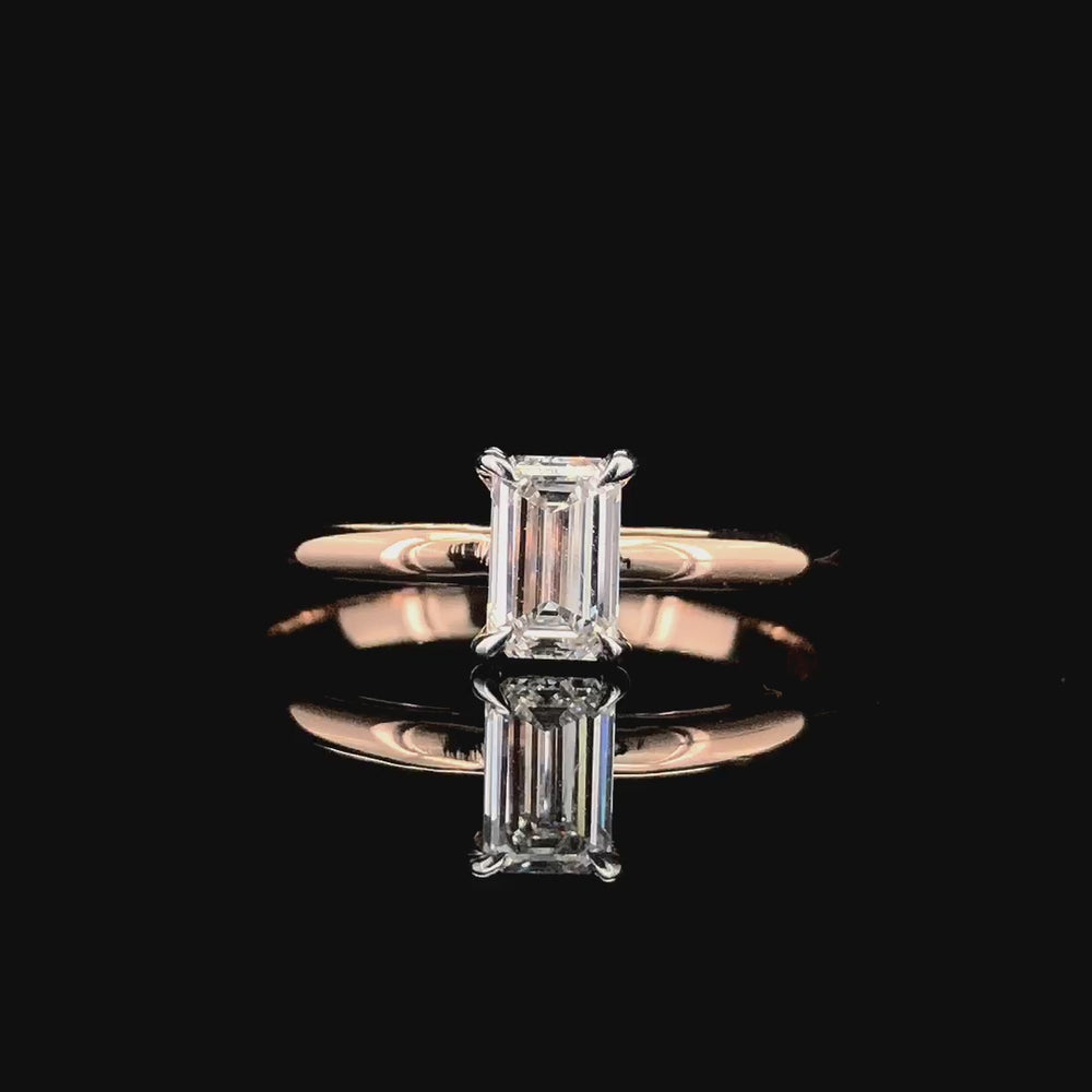 Vera Solitaire Ring