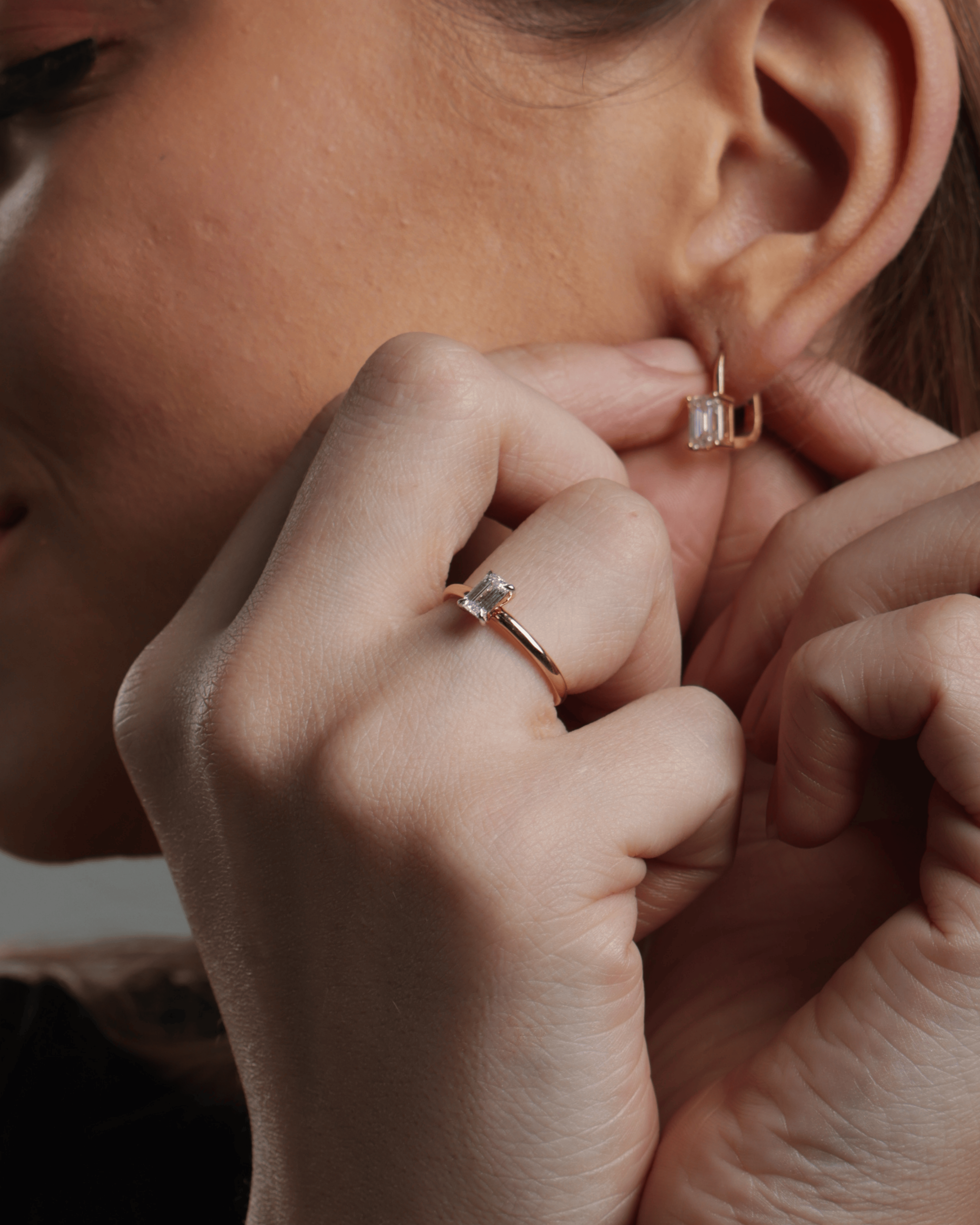 Close up of Vera Solitaire Ring in BIS Hallmarked Gold | RareCut Lab Grown Diamonds